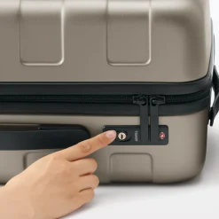 Outlet Adjustable Handle Hard Shell Suitcase 36L | Carry-On Carry-On