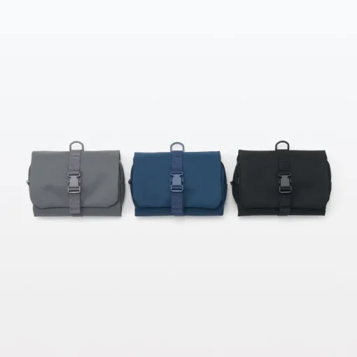 New Hanging Case with Pouch Toiletry Cases