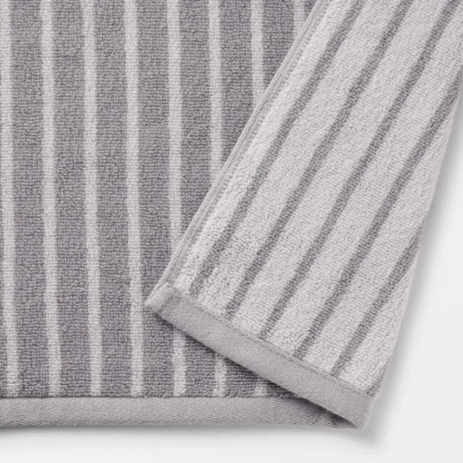 Discount Twin Pile Reversible Stripe Bath Towel Towels