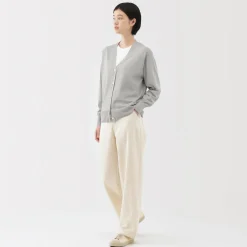 Fashion Women's Light Knit V-Neck Cardigan Women Sweaters & Cardigans