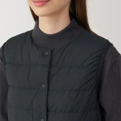 Hot Women's Lightweight Down Collarless Vest Women Lightweight Down Jackets & Vests