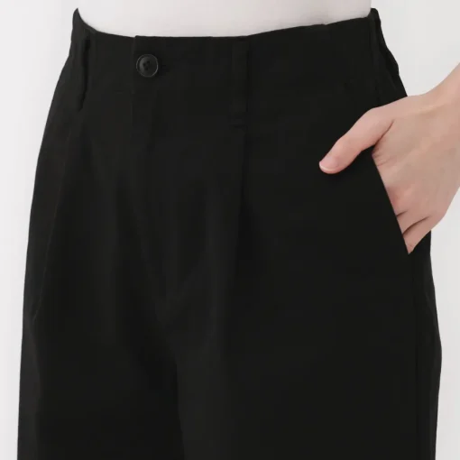 Sale Women's Slub Yarn Chino Darted Shorts Women Shorts & Skirts